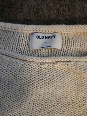 Old Navy Womens Cream Knit Sweater - Classic Crewneck